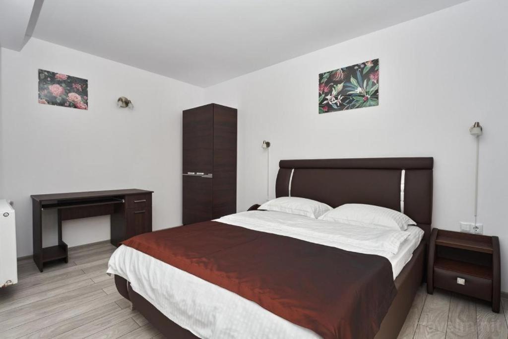 Mora Guest house