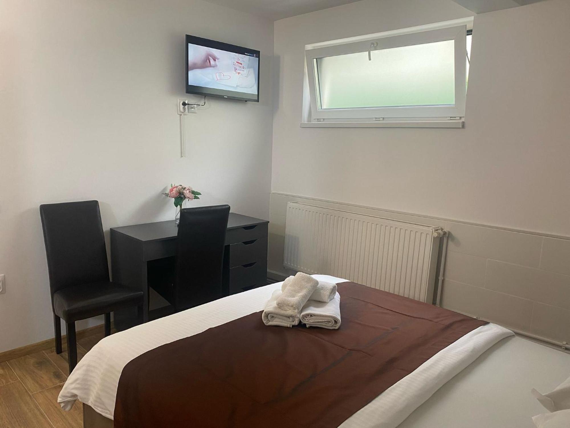 Mora Guest house 3*
